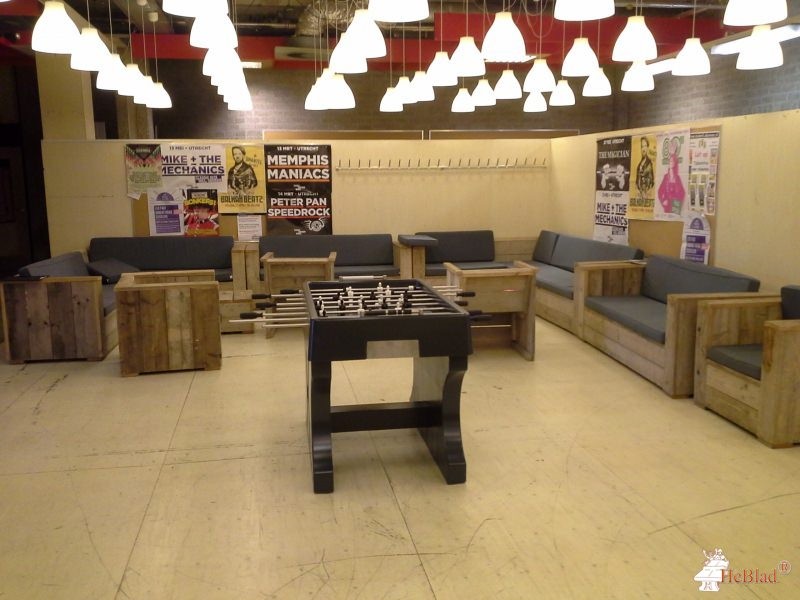 DINING HALL uit Utrecht