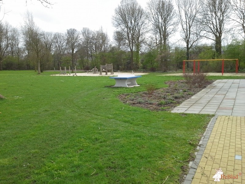 Zwembad De Waterdam uit Volendam