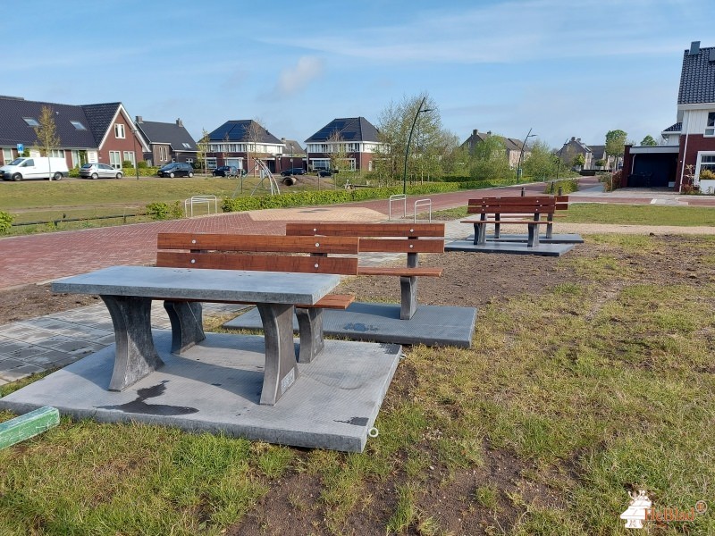 Wijk Akkerwinde (grasveld naast voetpad) uit Schaijk