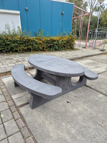 Naast de jongerenlocatie uit Oostzaan