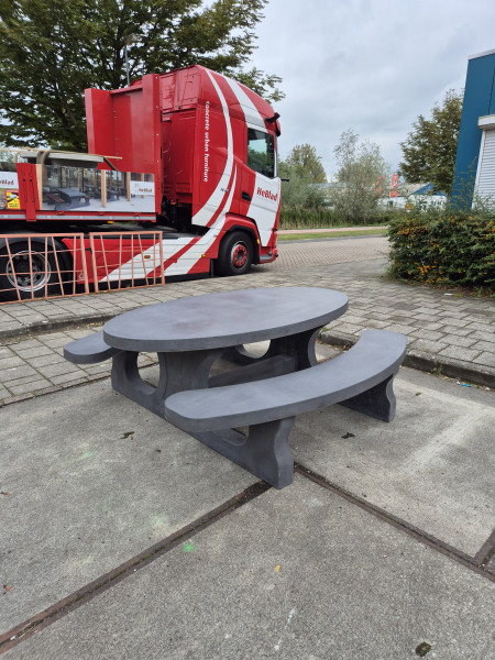 Naast de jongerenlocatie uit Oostzaan