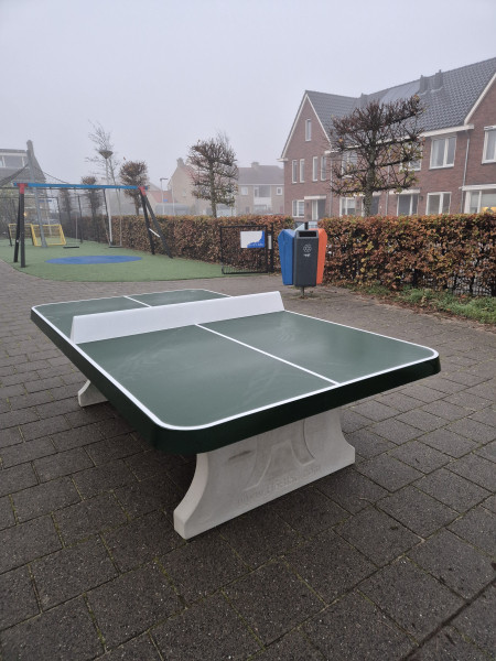 Egelantier uit De Zilk