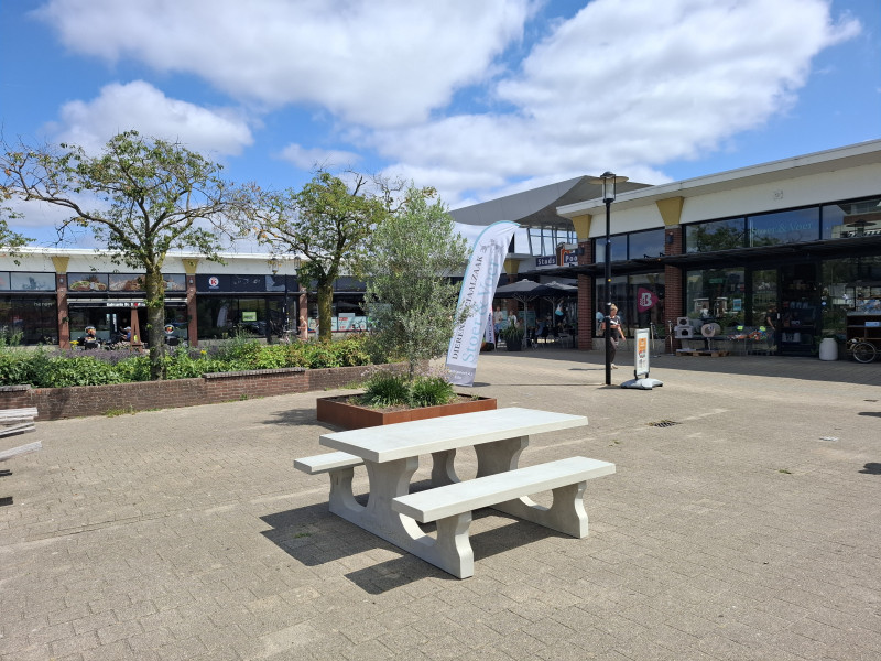 Plein winkelcentrum Stadspoort uit Ede