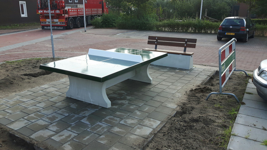 Betonbank DeLuxe met Leuning