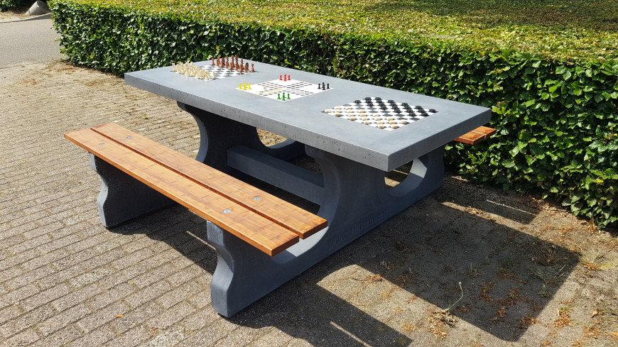 Spellentafel antraciet-beton met Schaak-Ludo-Dammen