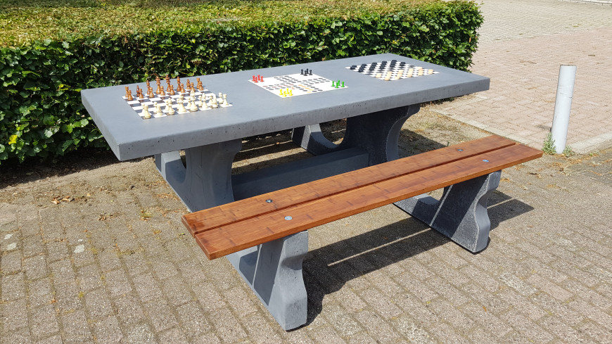 Spellentafel antraciet-beton met Schaak-Ludo-Dammen