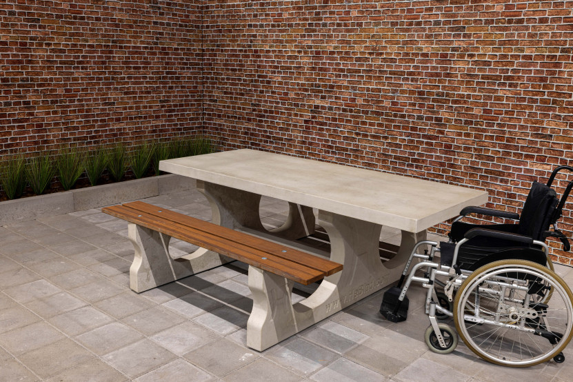 rolstoelvriendelijke picknicktafel DeLuxe