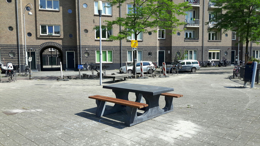 Picknicktafel met bamboe zitgedeelte in Antraciet-Beton