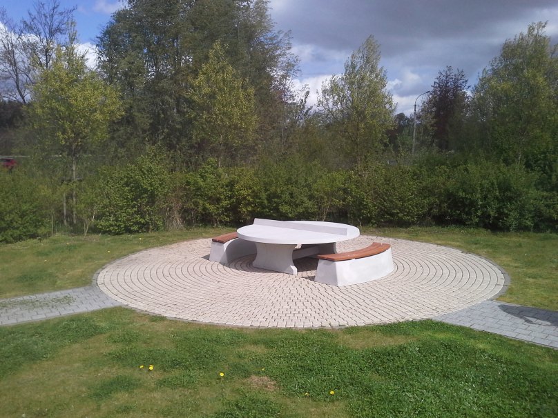 Ronde pingpongtafel in naturel beton